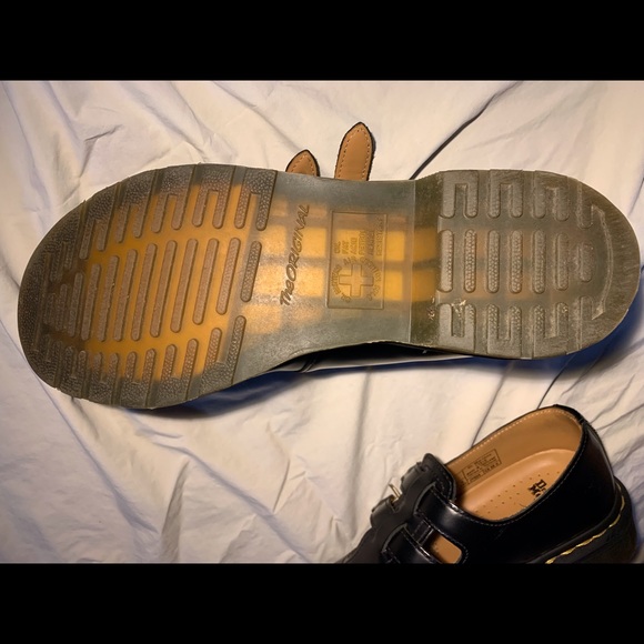 MaryJane Doc Martens Size 8 - Picture 10 of 11